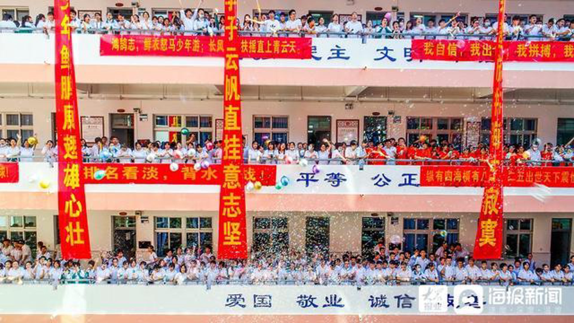 响应式网站是什么?为什么要做一个响应式网站?让我们通过对话来解答这些问题。